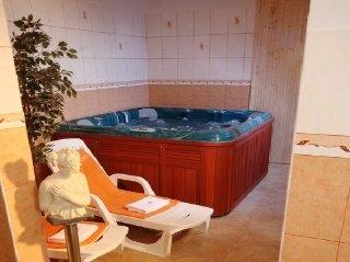 Adeba Plus Hotel 4*