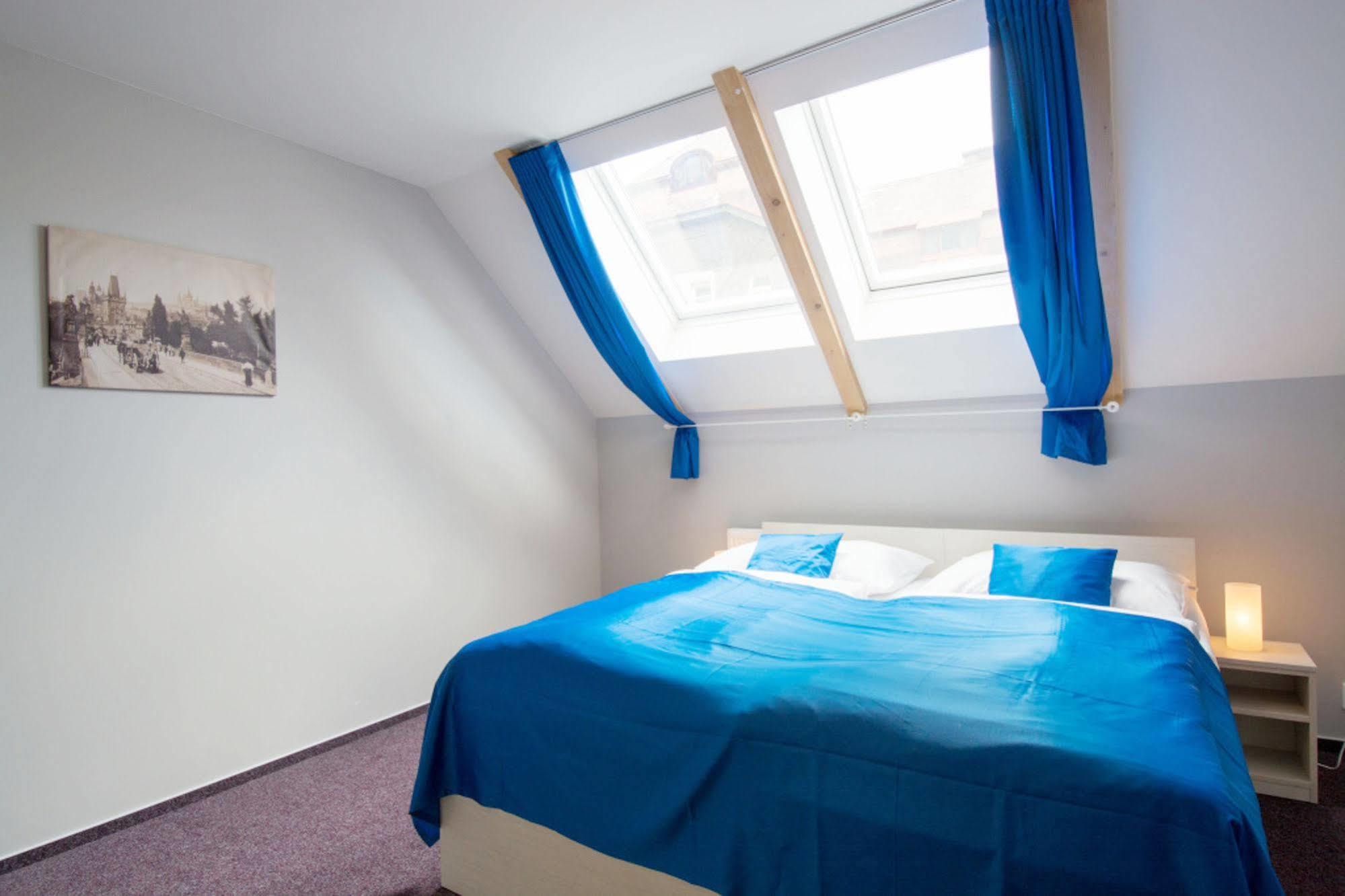Hotel Adeba 3*