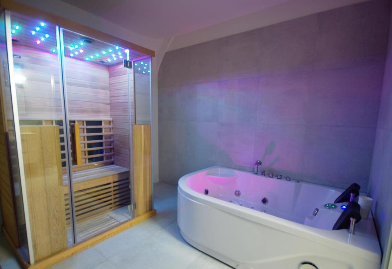 Adeba Plus Hotel 4*